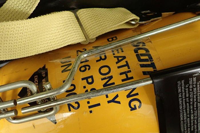 Used Scott Air Pak 2216 P.S.I. UN 1002 Air Tank with Case