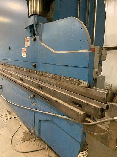 Used 1979 300 Ton Pacific CNC Hydraulic Press Brake