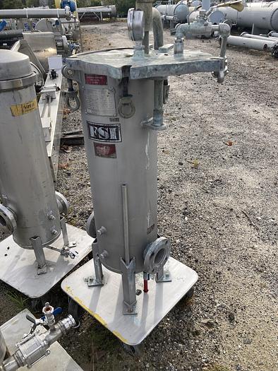 Used Used Filter Specialists Inc   Model FSC-1230-304 SS (12) 36" cartridge filter