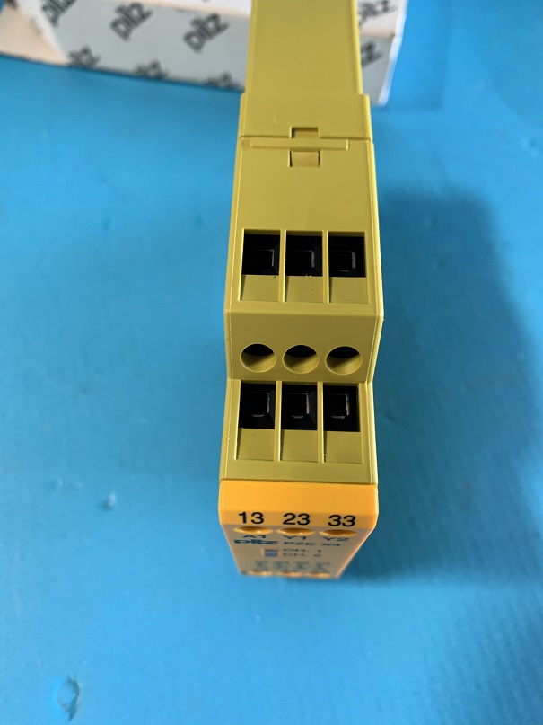 Used Pilz Contact Block PZE-X4