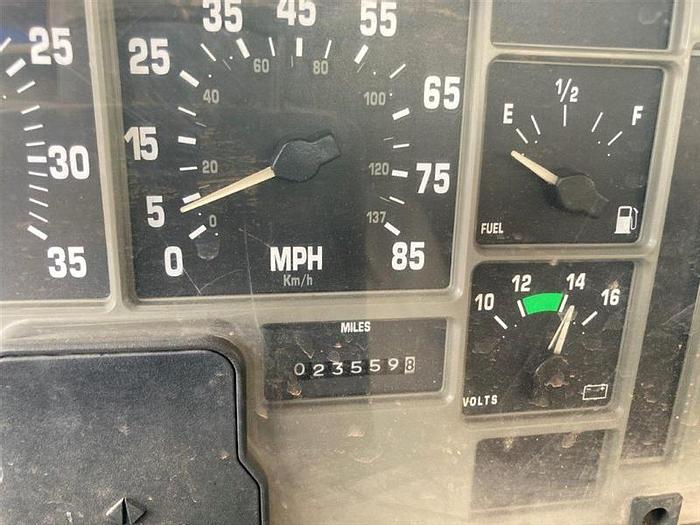 Used 2000 Ingersoll-Rand T3W Drill Rig