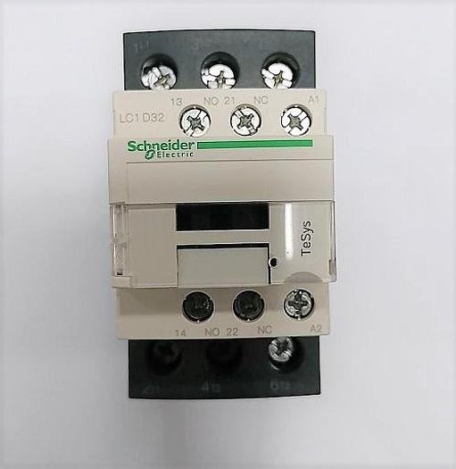 Thompson Machinery Contactor 15 KW 32A @ 24VAC 50/60Hz  CNTRS15-  LC1D32B7