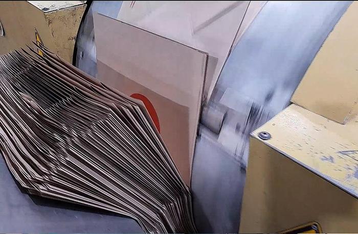 Used (visible in production) 2008 CURIONI SUN MASTER 540 - Paper bag making machine with twisted handles unit