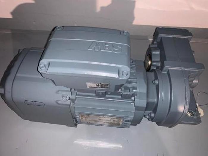 MOTOREDUKTOR SEW EURODRIVE FA27 DRN80KM4/BE05