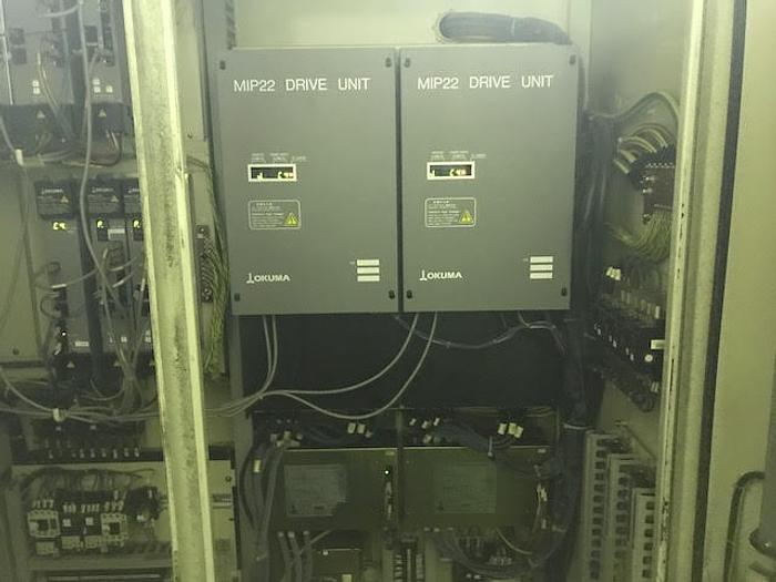 Used OKUMA LT25 CNC Lathe Year 2000