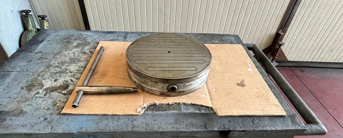 Usato Piano magnetico manuale circolare