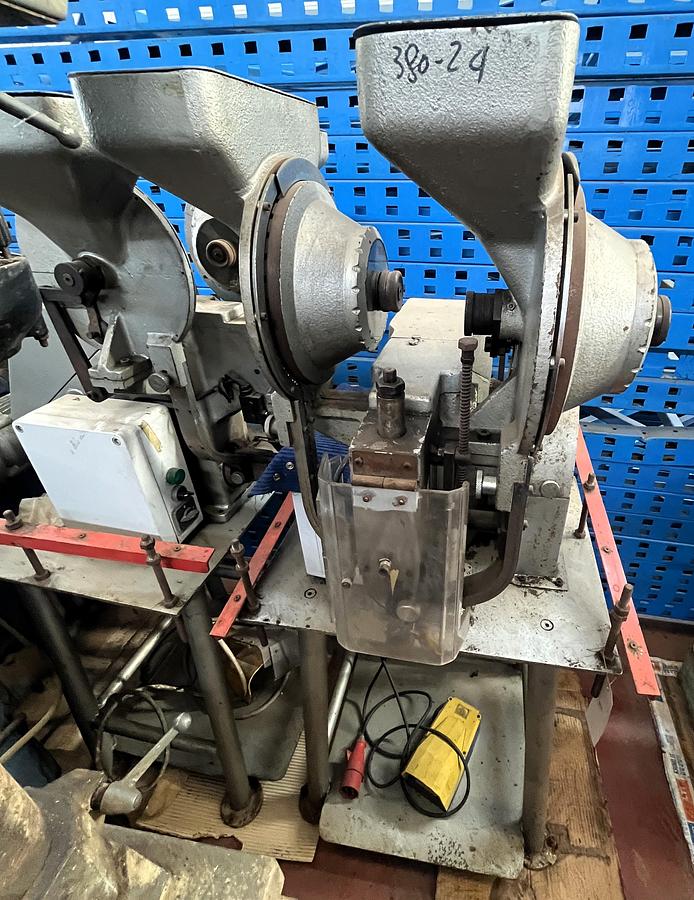 Usato Occhiellatrici coppia