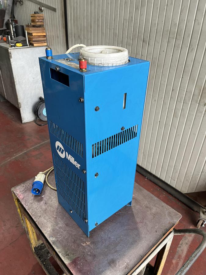 Usato Gruppo di raffreddamento ad acqua da 10 lt.