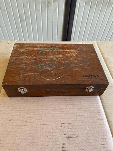 Usato Set di quattro micrometri millesimali a tre punte per interni