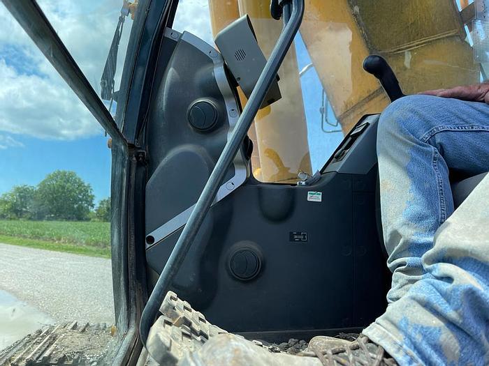 Used 2012 HYUNDAI ROBEX 290LC9 LR LONG REACH EXCAVATOR