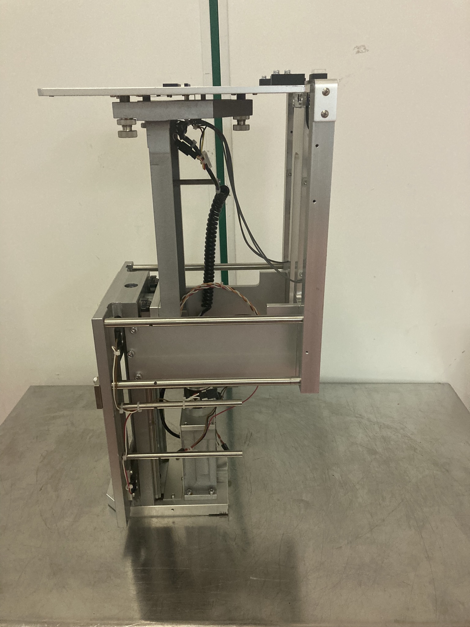 Used RL Robot Z drive motor UGQMEM-02MAKOE UTOPI-020SE