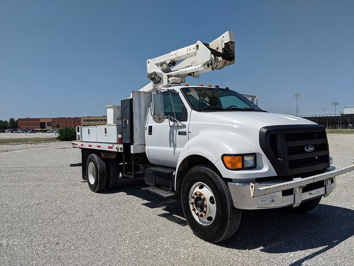 Used 2005 Ford F650 TL-38 43' Articulated Telescoping Bucket