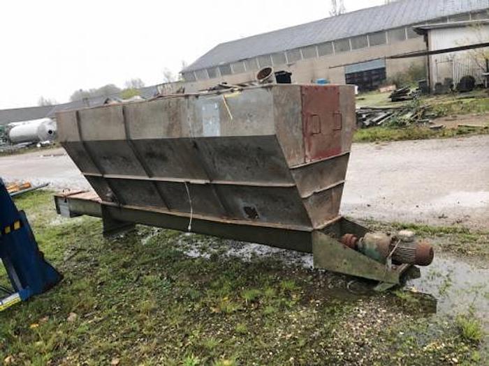 Used Supplement / feeder 3 m3