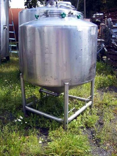 Used Zbiornik magazynowy - nierdzewny, pojemność 1.500 l