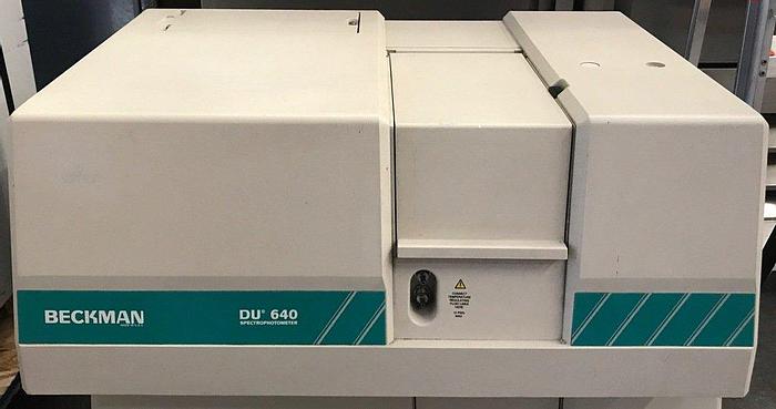 Used Beckman Coulter DU 640 Spectrophotometer