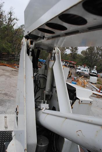 Used Altec LS63 on 2015 International 4300 SBA 4x2 Reg Cab Flatbed Truck - M37501