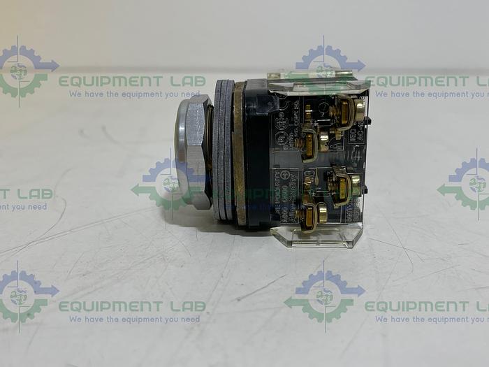 Allen Bradley 800T-A1B Ser. T Flush Head Green Push Button