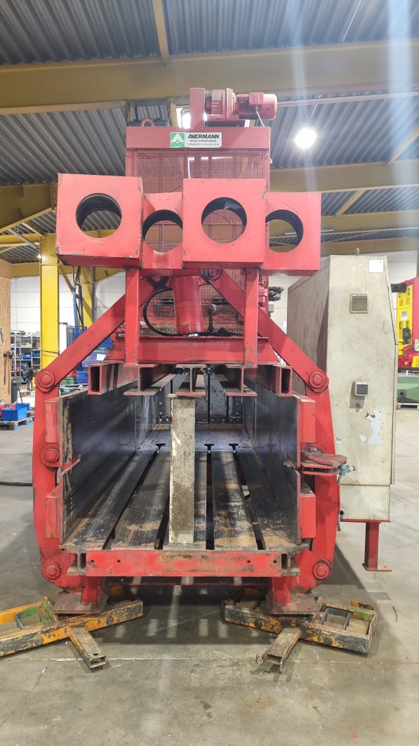 Used Ballenpresse Avermann, Typ AVOS BP 1410, Presskraft 70 t, Baujahr 2002