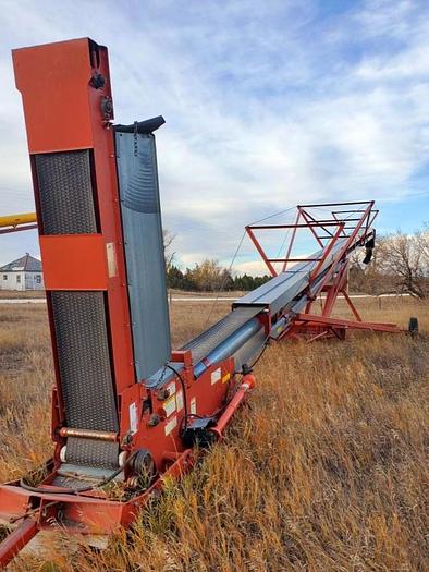 Used 130' Hutchinson Squeeze Belt Conveyor