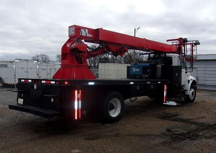 Used 2007 International 4400 Skyhoist RX87 Sign Crane - M26707
