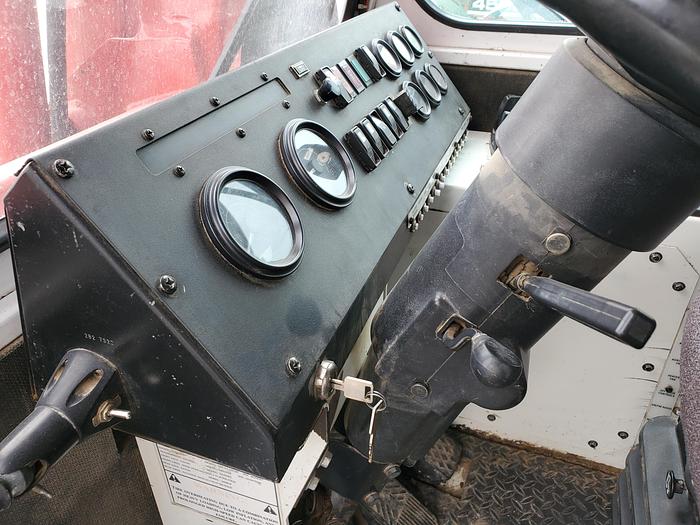 Used 2004 Stinger 4400 Bale Stacker