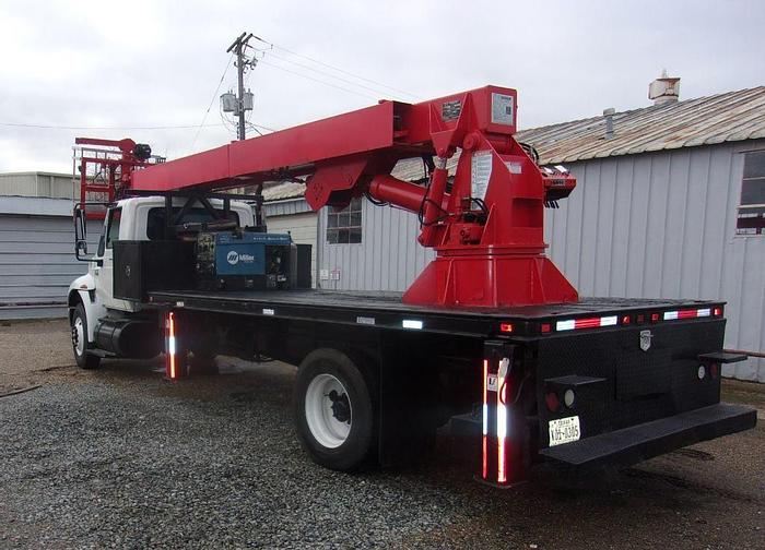Used 2007 International 4400 Skyhoist RX87 Sign Crane - M26707