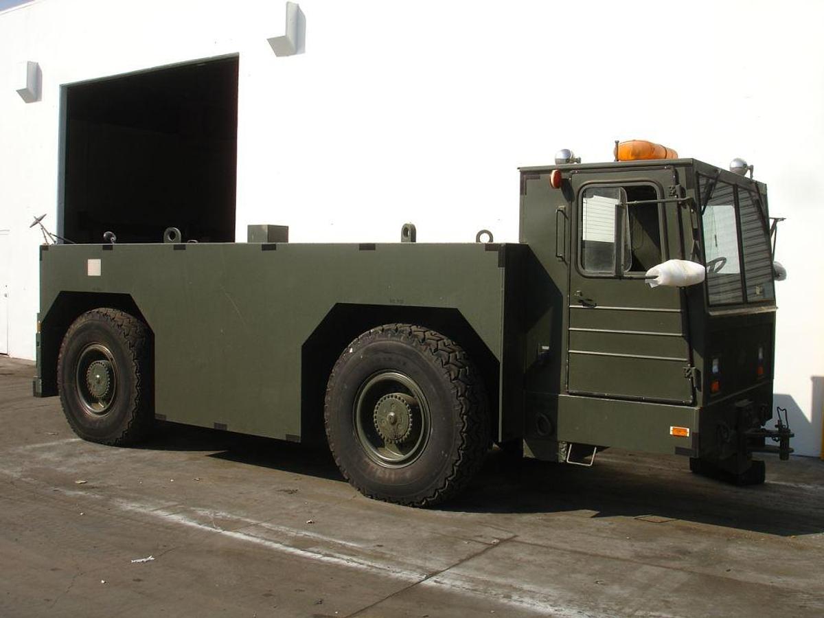 Used Oshkosh U-30 Aircraft Tow Tractor