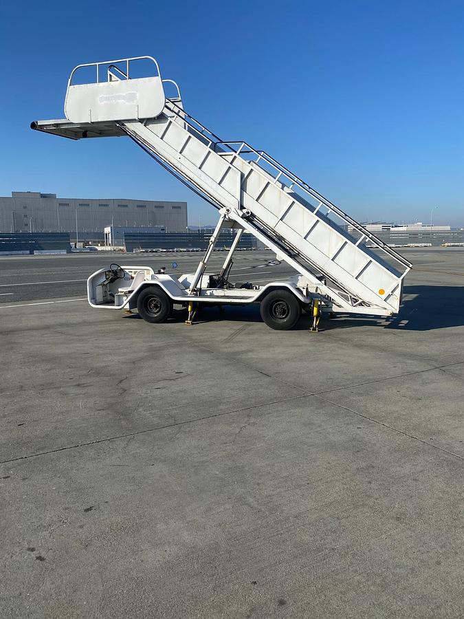 Used Wollard Narrow Body Aircraft Stair Truck