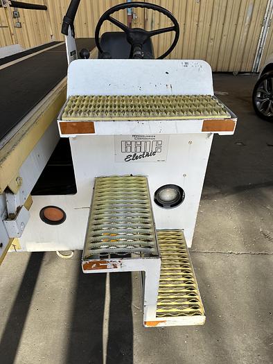 Used TUG Model 660E Electric Belt Loaders