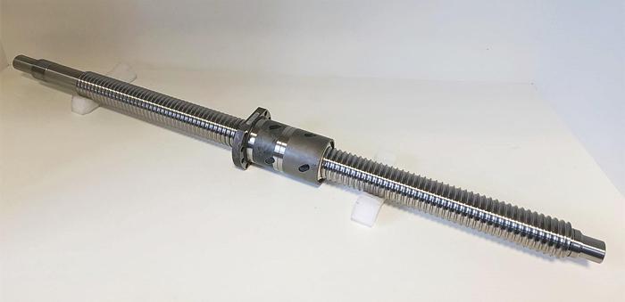 Geschliffener Präzisions Kugelgewindetrieb, Ex-Cello, D63x10/8, 1278 mm Eisenmann, neu