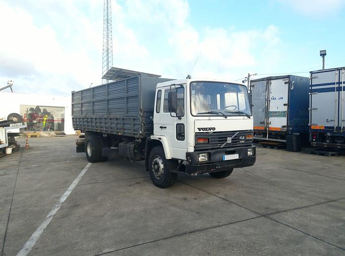 Used 1986 VOLVO FL616 16.5 ton tipper