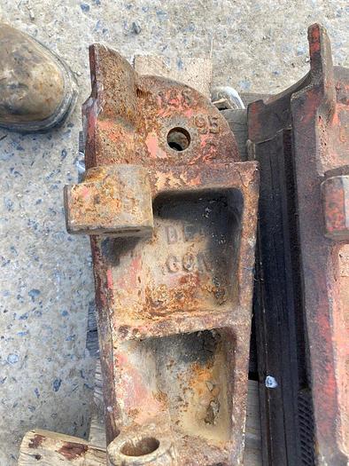 Used Den-Con Rotary Slips & Insert Jaws