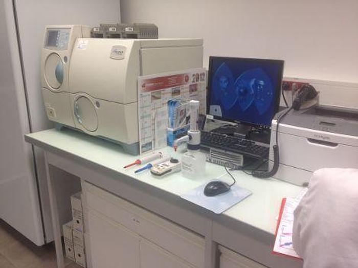 D'occasion BIOMERIEUX VITEK 2 Compact