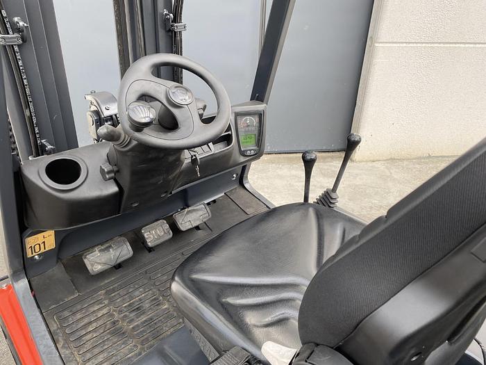 Usato 2013 LINDE H25D-05