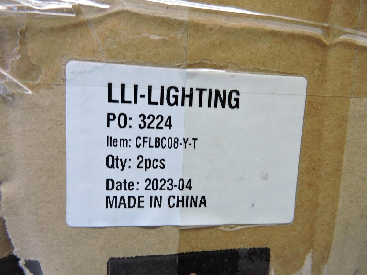 (Box of 2) - LLI Lighting CFLBC08-Y-T Solar Powered 8" Flashing Beacons - NEW!