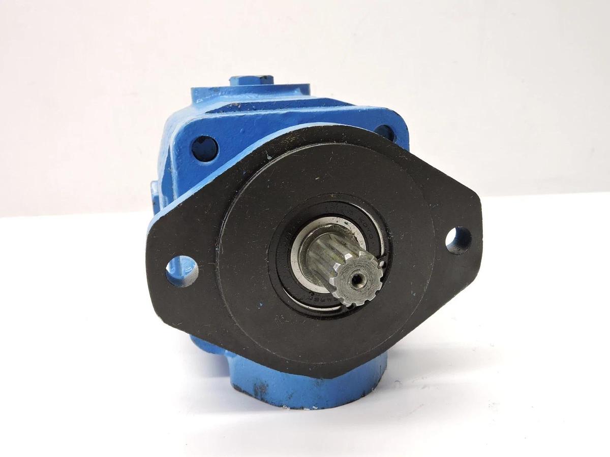 FluiDyne WF820597 VANE PUMP A3840003-013 NOB!