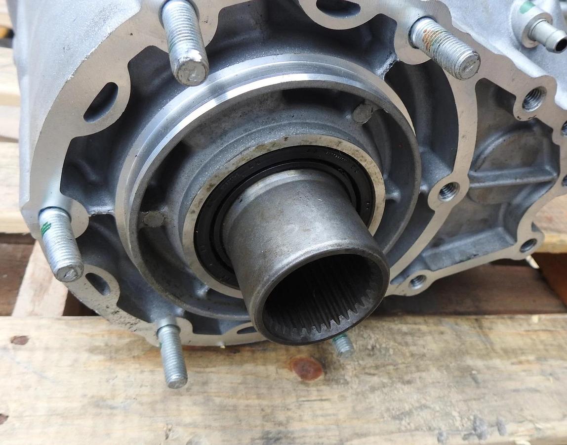 Transfer Case Assembly 812928414 for 2018 Escalade Tahoe Yukon 6.2L V8 - READ -