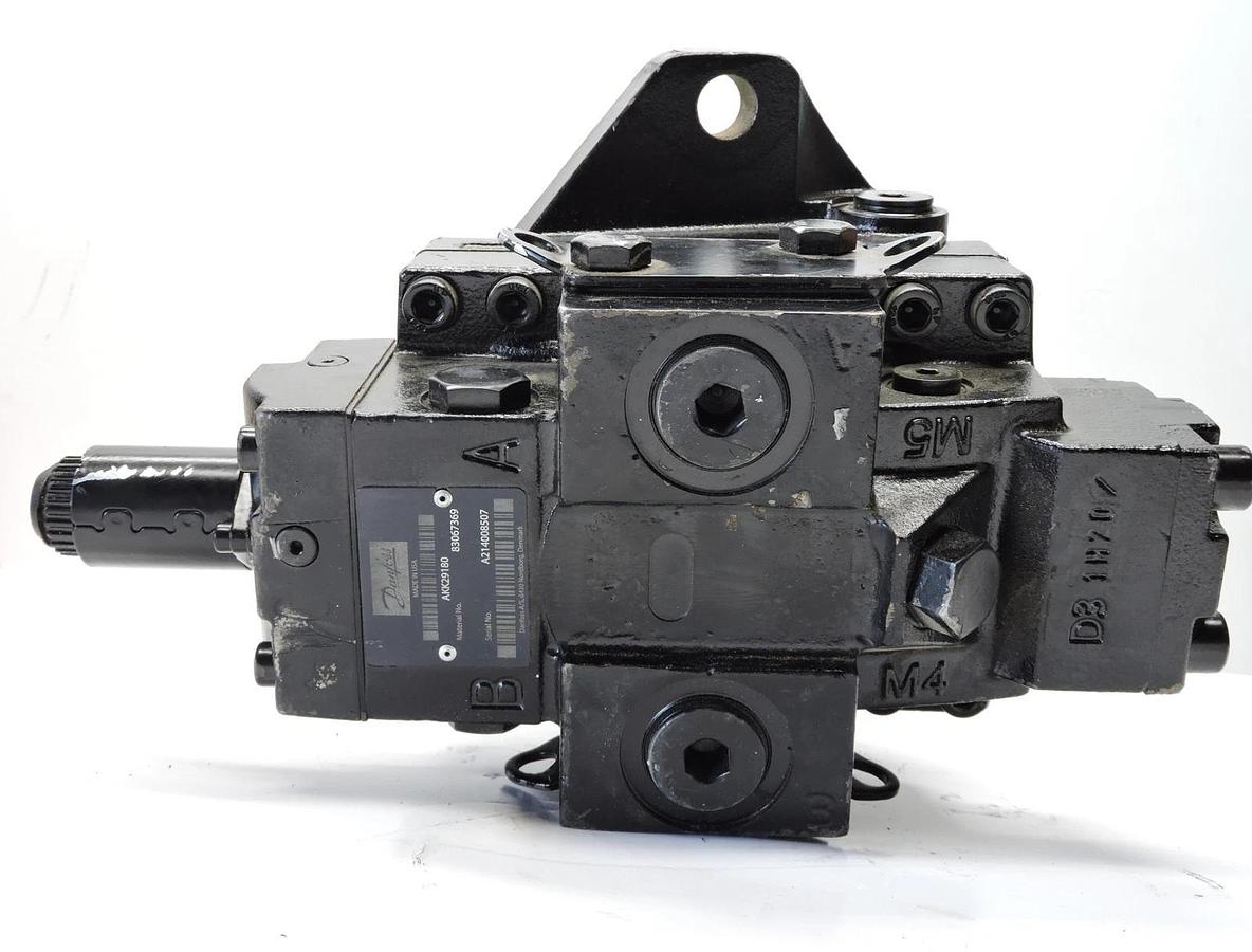 GENUINE John Deere AKK29180 Standard Cruise Rear Hydraulic Motor - OEM NEW!
