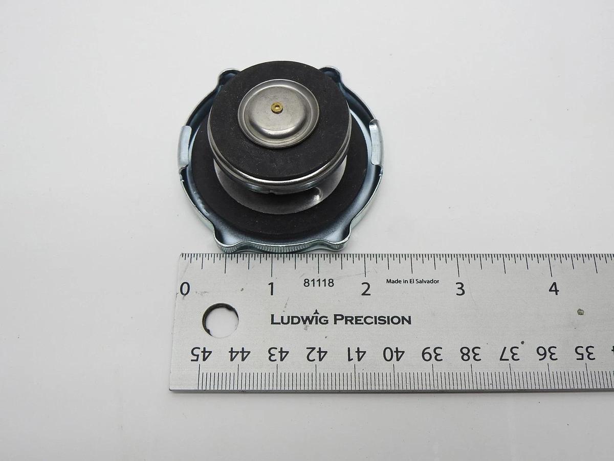 STANT 20 LBS Radiator Cap for Coolant System OE Replacement Cap-  OEM NEW