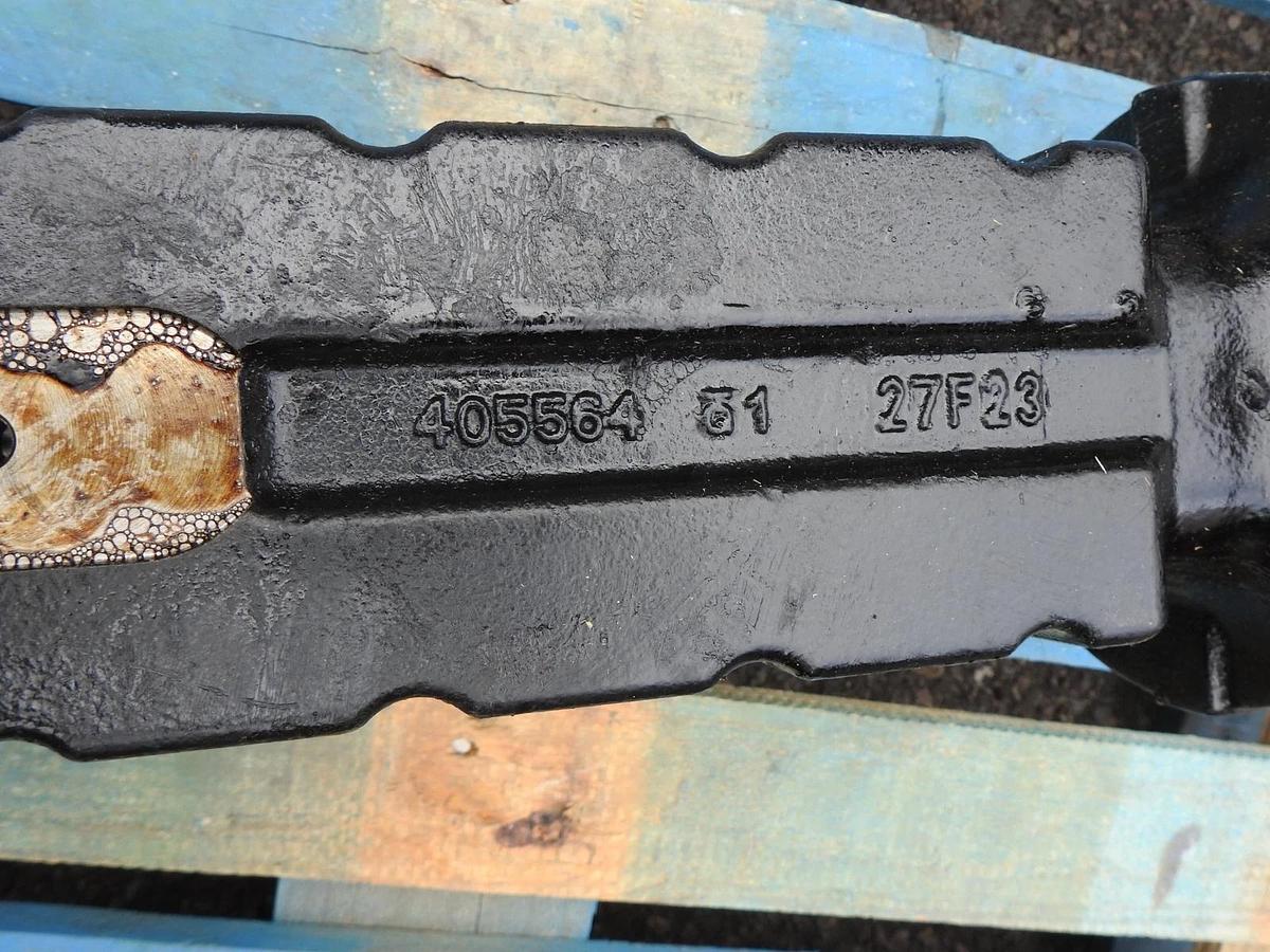 Spicer Dana Axle Housing for Heavy Machinery Terex/Kubota Casting #: 405564