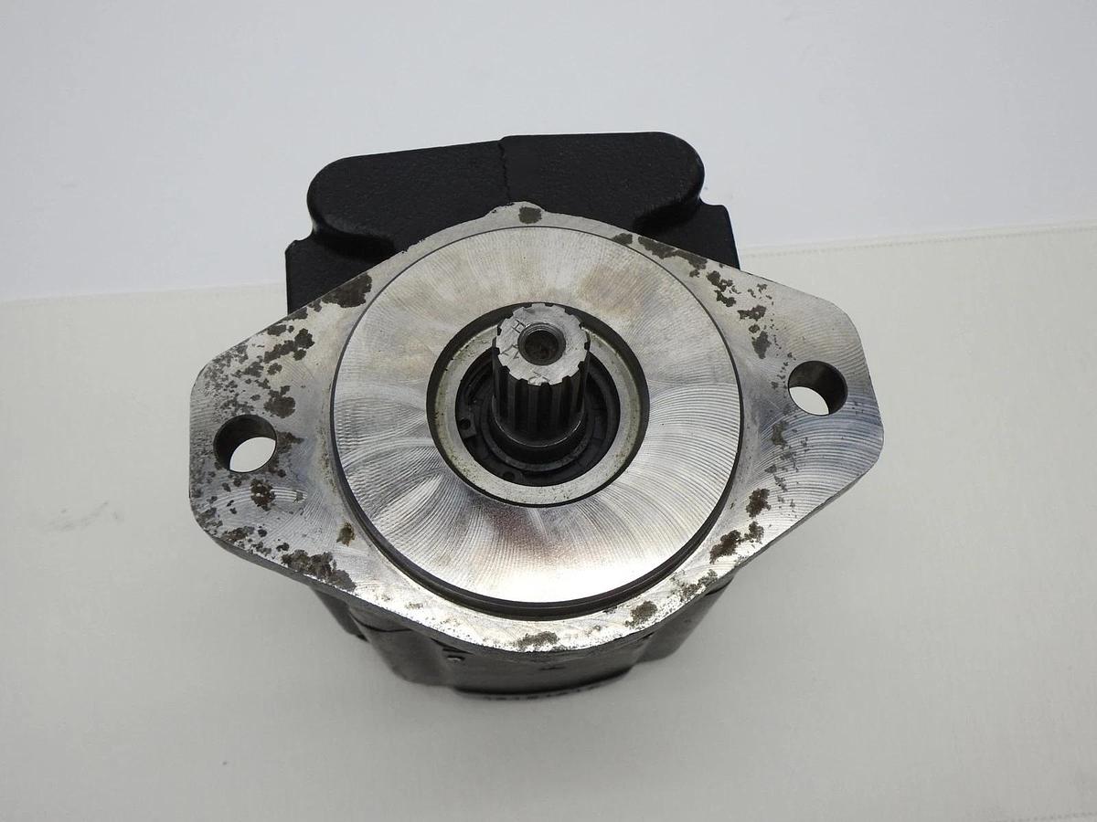 Casappa Hydraulic Pump KP30 Series KP30.73D0 (12 Bolt, 13T) - NOB NEW