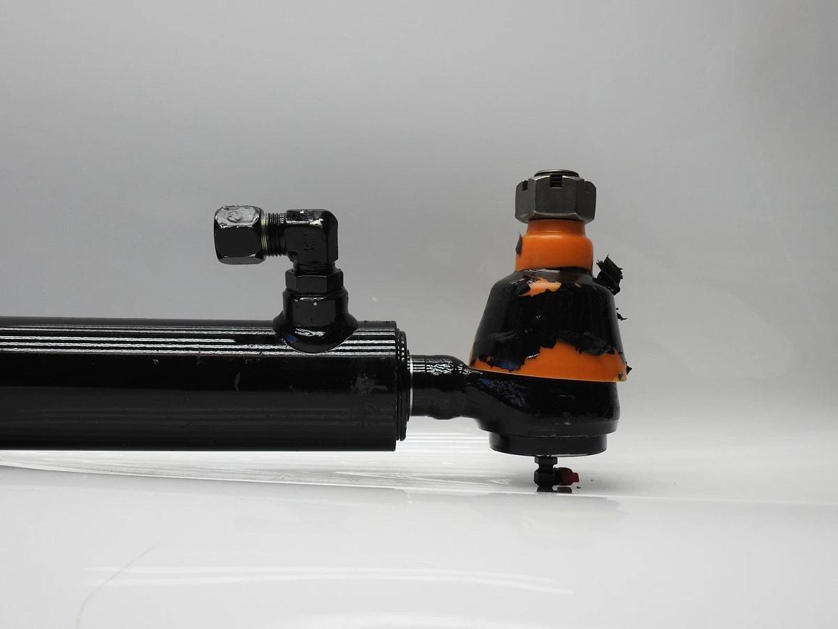 NEW Oem Autocar A3891202-002, 20WD17.13-112 Hydraulic Cylinder 658618 (2800 PSI)