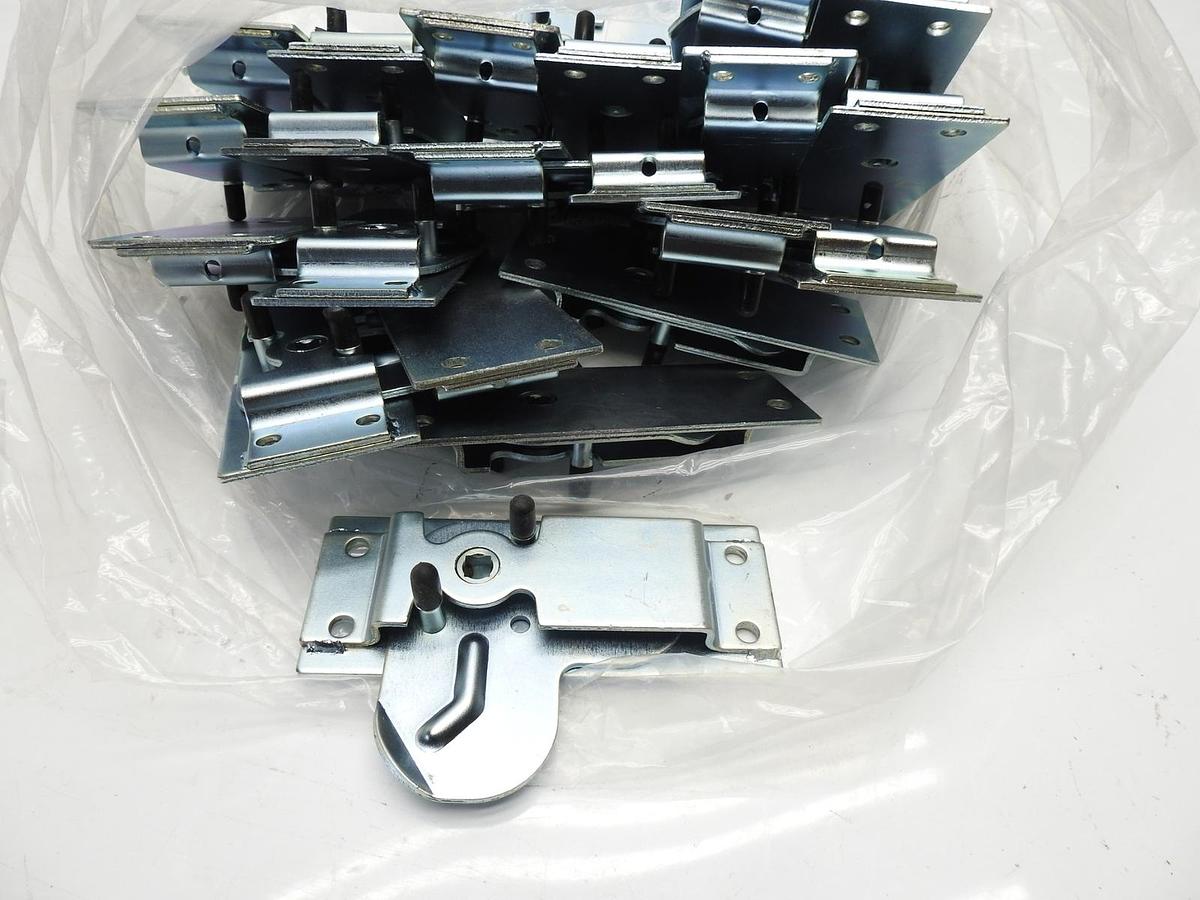 Lot of 25 - TCH 3 Point Center Lock Mechanism x25 - NEW!