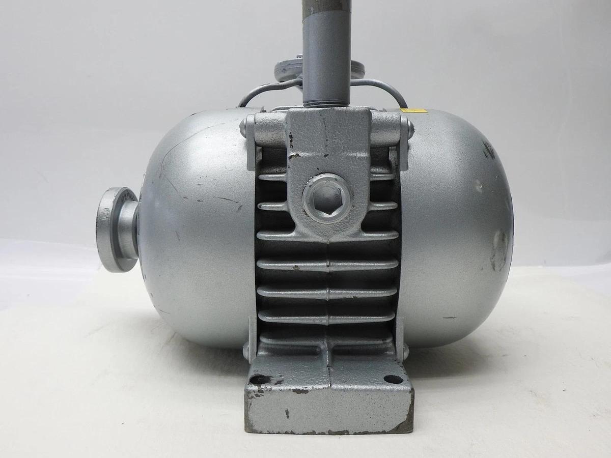 GAST 2065-V2A Vacuum Pump - NEW READ DESC