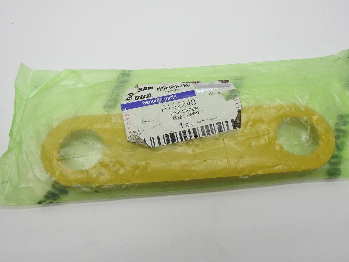 OEM Doosan A132248 LINK - UPPER TIE ROD - NEW