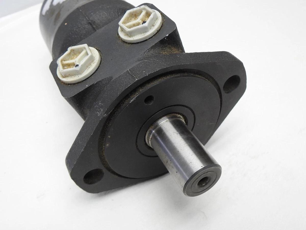 GENUINE Danfoss 11186052 OMP X 400 Hydraulic Motor W93822781 OMPX-400 OEM NEW!
