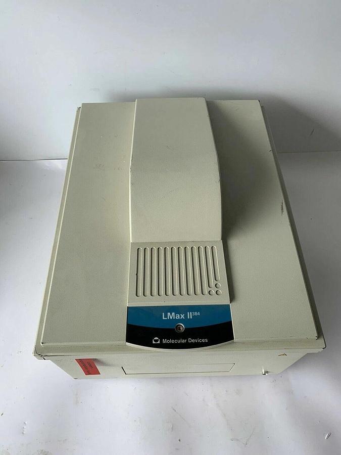 Molecular Devices LMAX II 384 Microplate Reader Luminometer POWERS ON!