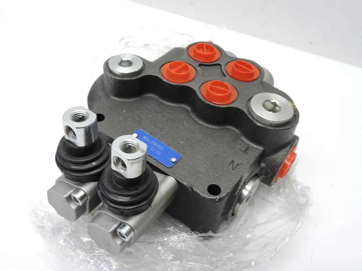 Hydraulic Directional Control Valve for Tractor Loader JYP80-0T/2 - NOB NEW!