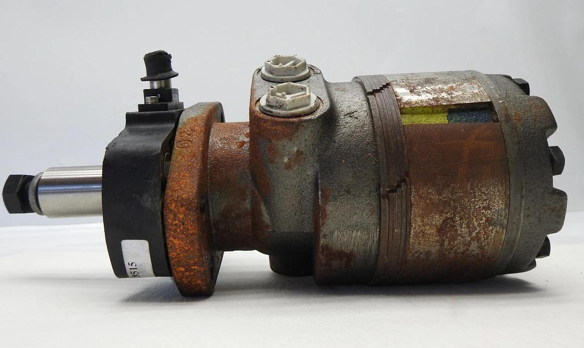 OEM White RE013948 Roller Stator Hydraulic Motor RE018515 W80509 56917999 *NEW*