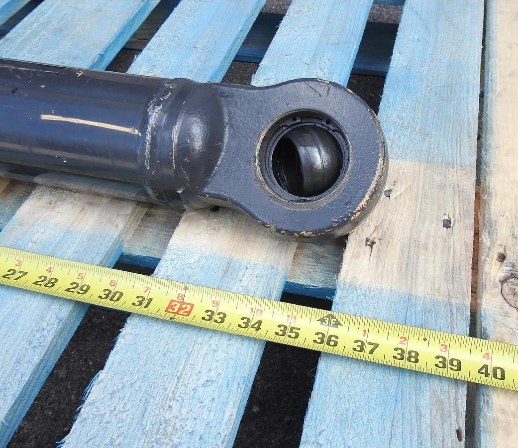Case 87452362 Hydraulic Cylinder for Case Wheel Loader - OEM NEW!